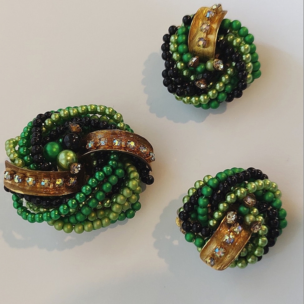 Vibrant Mid Century Green Beaded Pin-wheel Brooch and Earrings